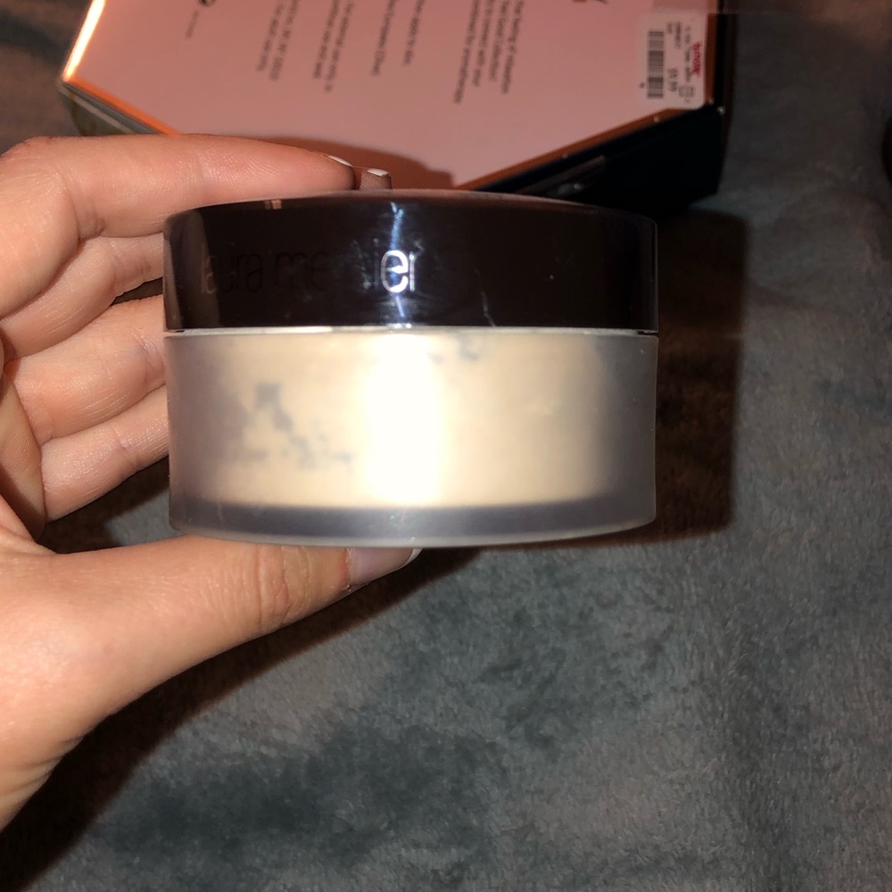 Laura Mercier translucent powder